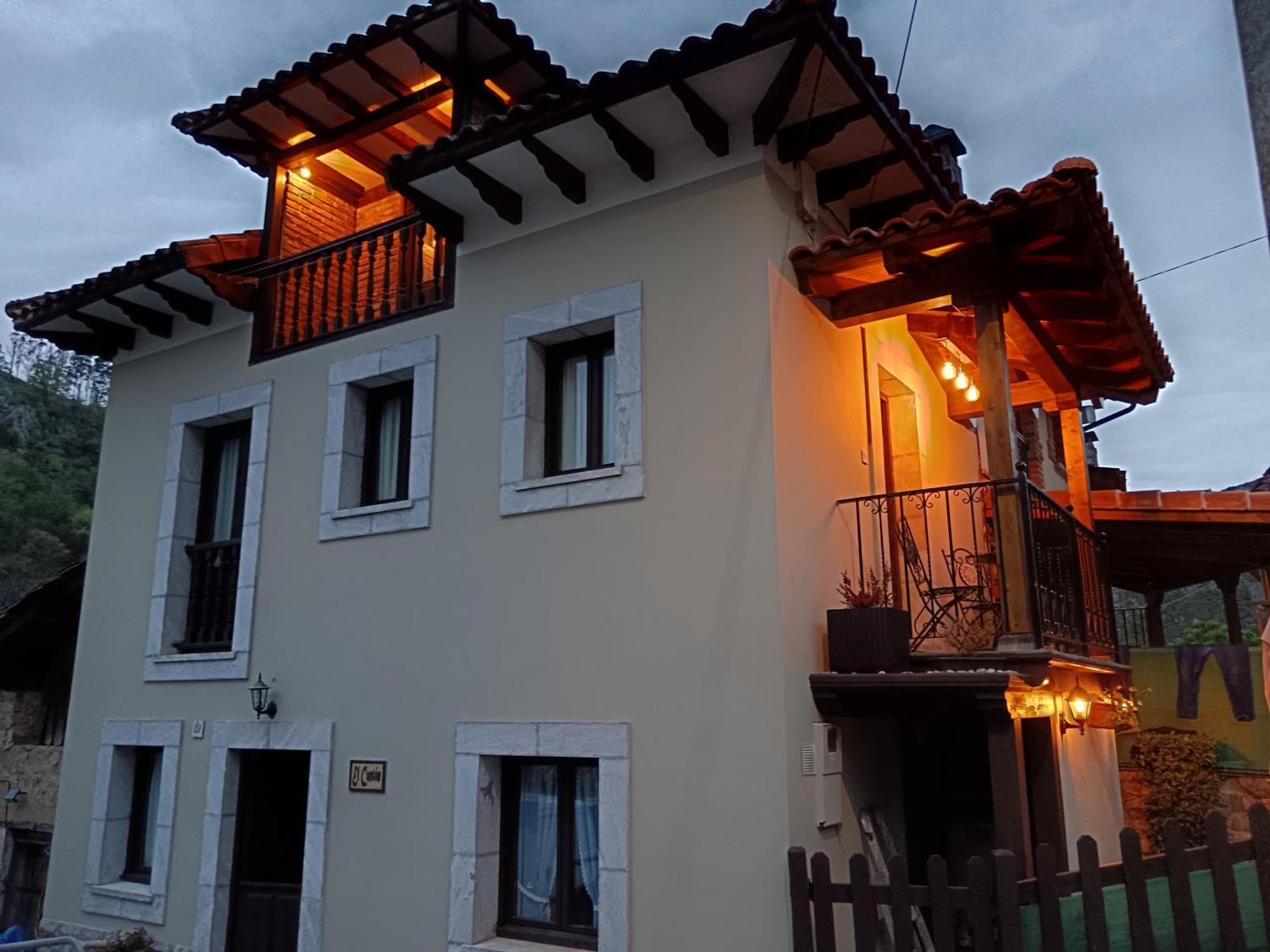 El Cantón Onís Exterior foto
